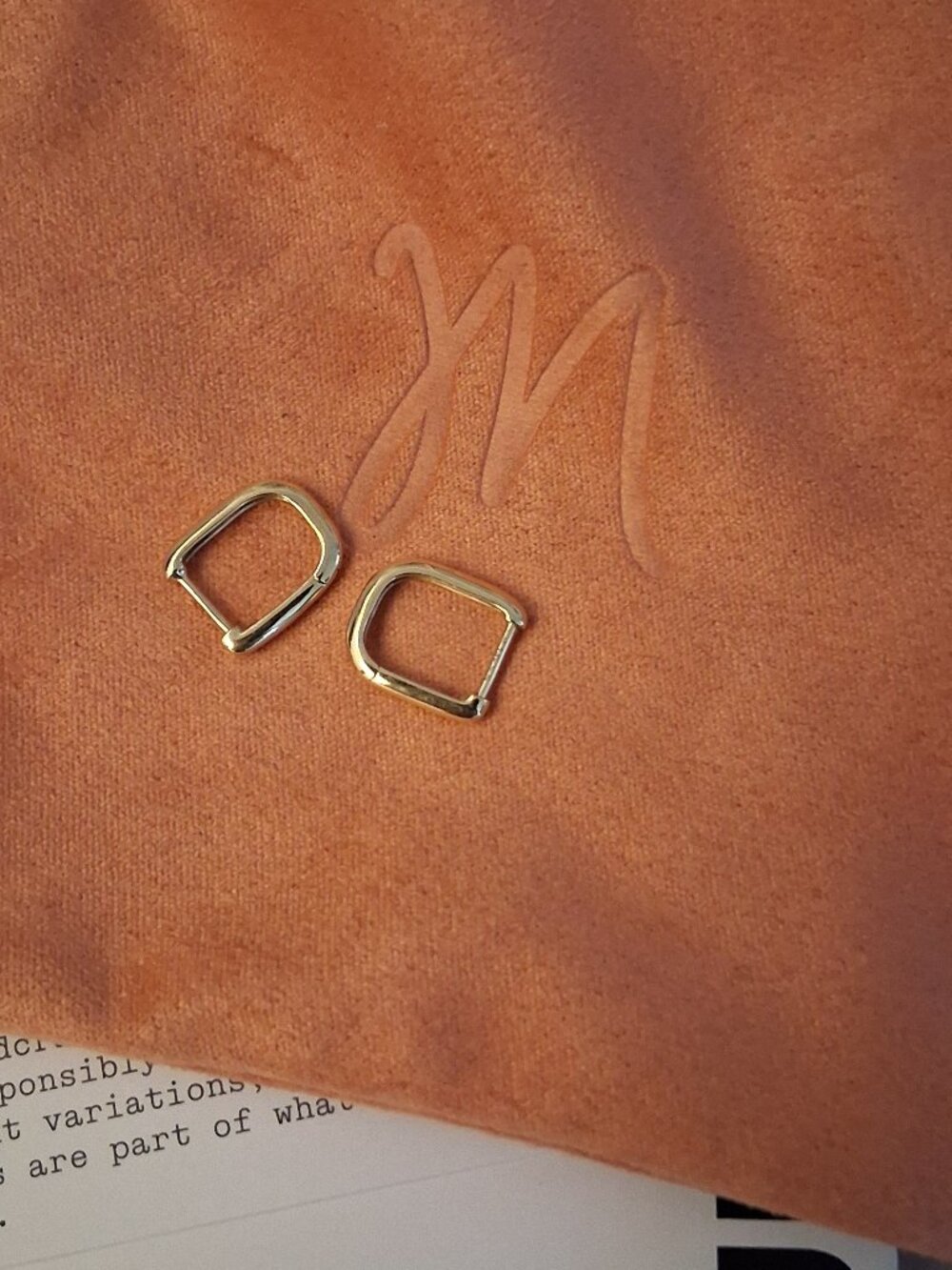 Mejuri U-Hoop Earrings